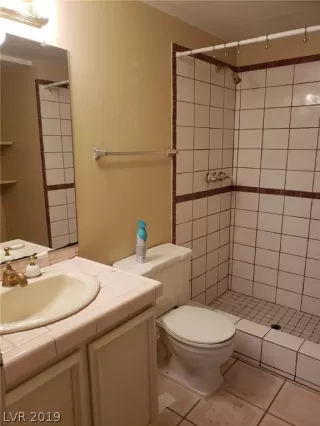 Photo #3: 2155169 Listing