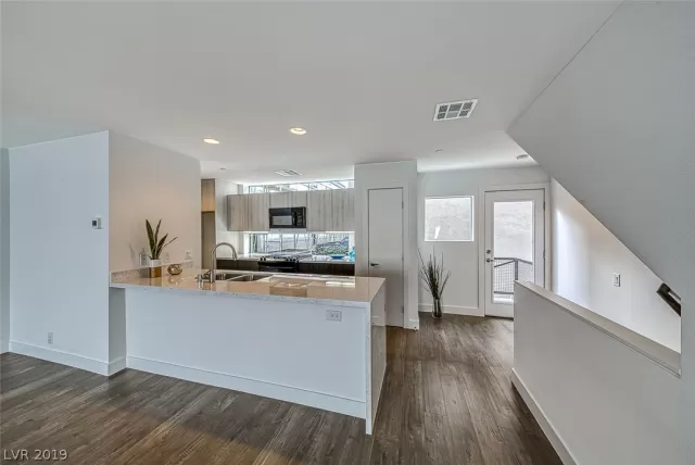 MLS: 2155213 Condo For Sale