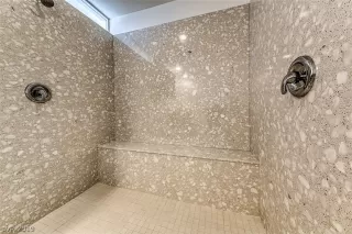 Photo #4: 2155213 Listing 