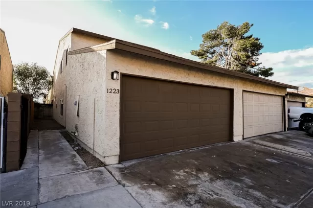 MLS: 2155225 Condo For Sale