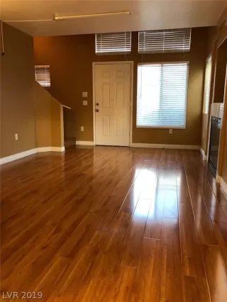 Photo #3: 2155236 Listing 