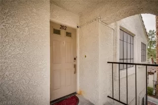 Photo #3: 2155252 Listing