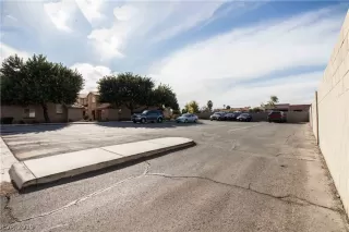 Photo #3: 2155299 Listing