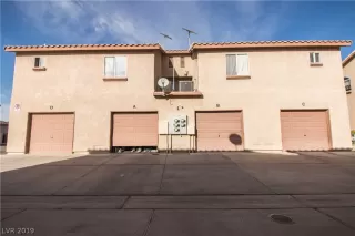 Photo #4: 2155299 Listing