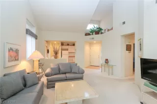 Photo #2: 2155307 Listing