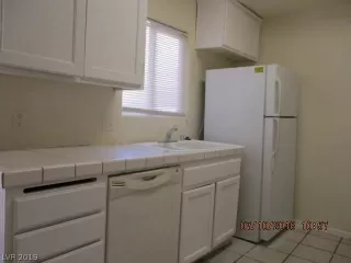 Photo #6: 2155352 Listing