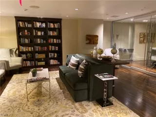 Photo #3: 2155379 Listing 