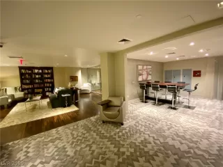 Photo #4: 2155379 Listing 