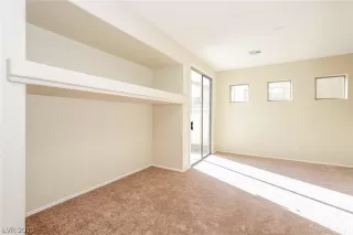 Photo #2: 2155396 Listing