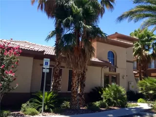 Photo #1: 2155425 Listing 