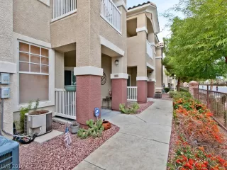 Photo #3: 2155430 Listing 