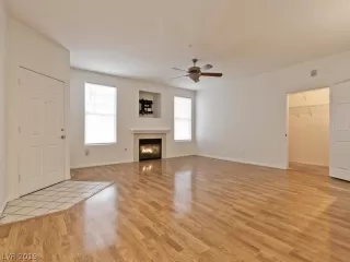 Photo #5: 2155430 Listing 