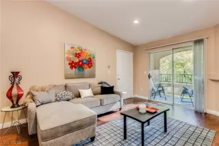 Photo #2: 2155452 Listing 