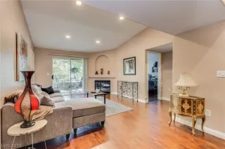 Photo #3: 2155452 Listing 