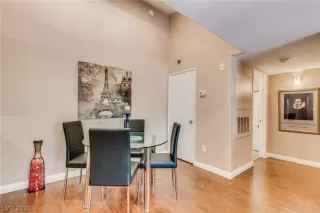 Photo #4: 2155452 Listing 
