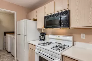 Photo #5: 2155452 Listing 