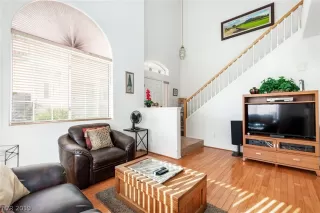 Photo #5: 2155479 Listing 