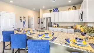 Photo #5: 2155515 Listing