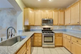 Photo #4: 2155561 Listing