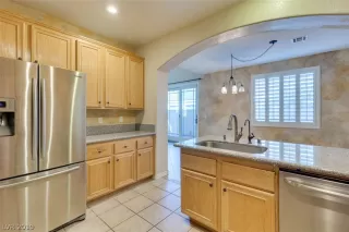 Photo #6: 2155561 Listing