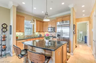 Photo #5: 2155566 Listing