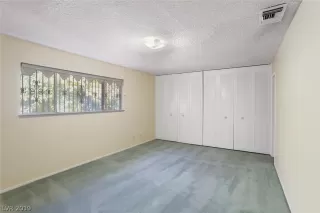 Photo #5: 2155578 Listing