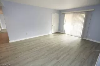 Photo #3: 2155625 Listing