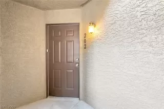 Photo #1: 2155633 Listing 