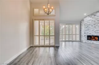 Photo #6: 2155671 Listing