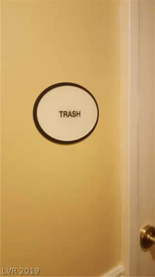 Photo #4: 2155681 Listing