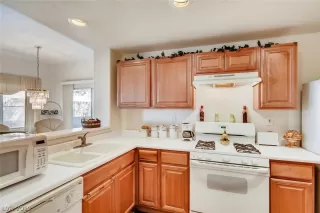 Photo #2: 2155725 Listing