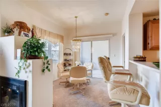 Photo #4: 2155725 Listing