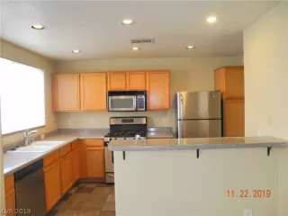 Photo #5: 2155745 Listing 