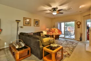 Photo #4: 2155757 Listing