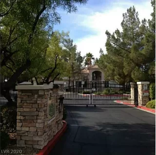 Photo #1: 2155759 Listing