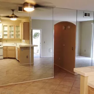 Photo #5: 2155759 Listing