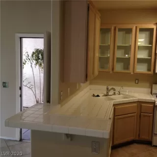 Photo #6: 2155759 Listing