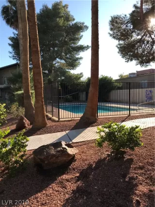 Photo #2: 2155780 Listing 