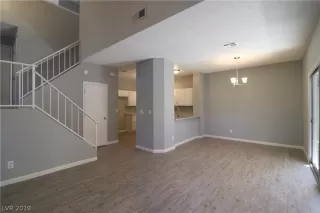 Photo #5: 2155859 Listing 