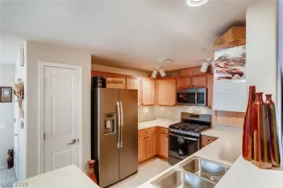 Photo #3: 2155864 Listing