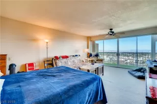 Photo #4: 2155888 Listing