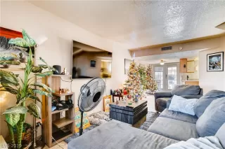 Photo #2: 2155892 Listing 