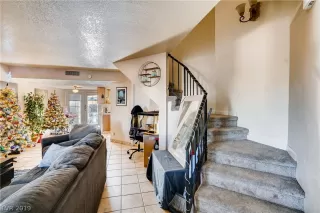 Photo #4: 2155892 Listing 
