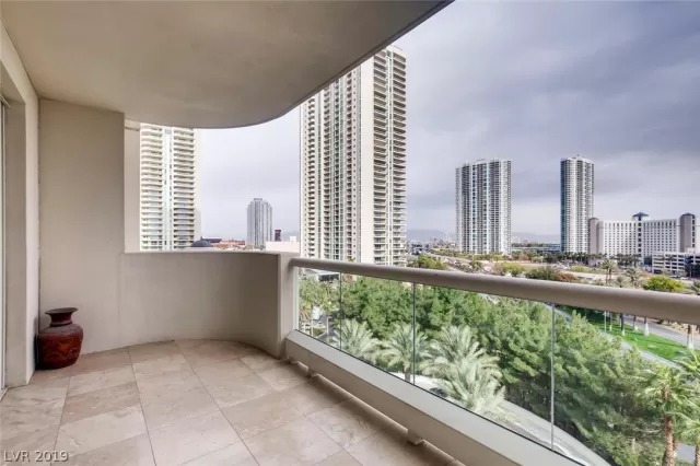 MLS: 2155956 Condo For Sale