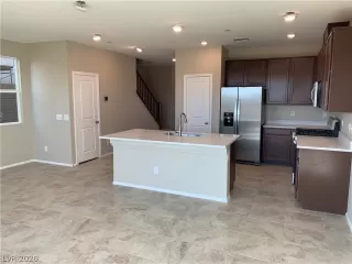 Photo #4: 2155975 Listing 
