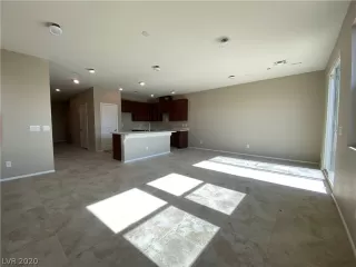 Photo #6: 2155975 Listing 