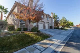 Photo #1: 2156001 Listing