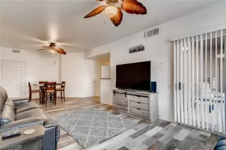 Photo #2: 2156013 Listing