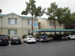 Photo #3: 2156035 Listing 