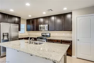 Photo #1: 2156080 Listing 